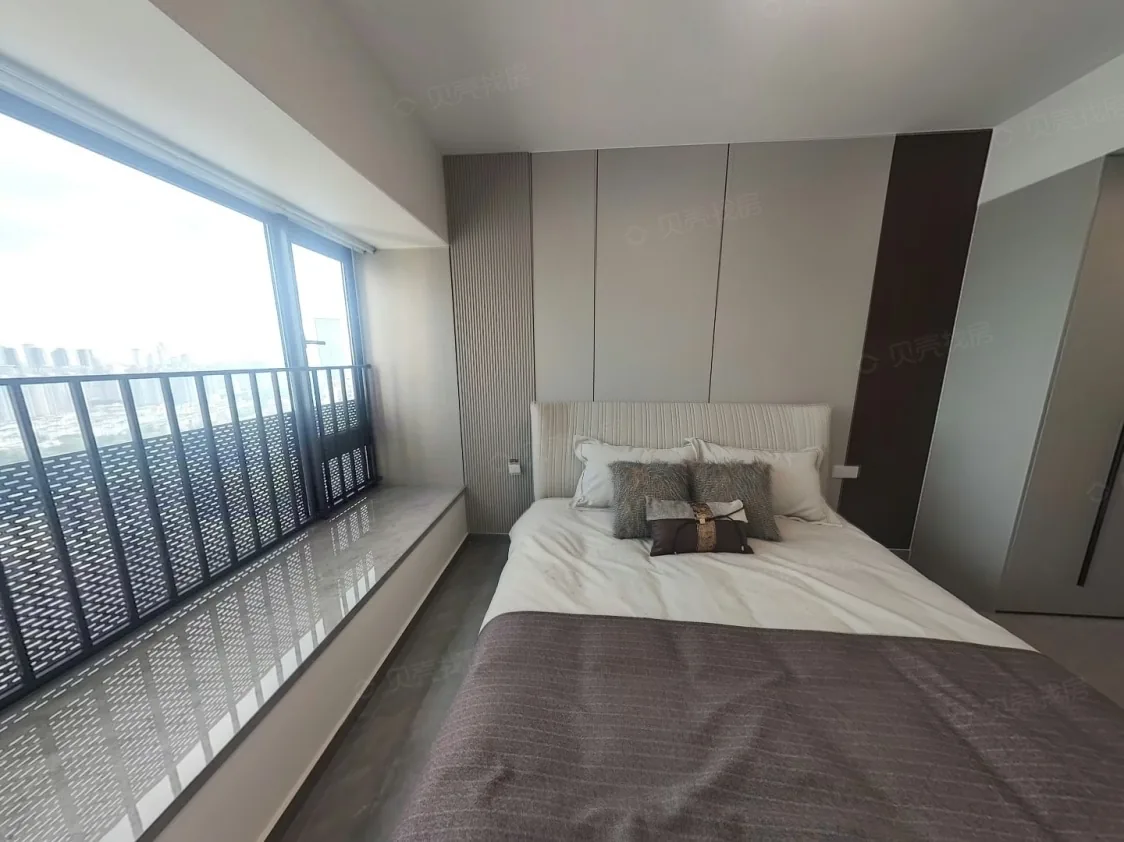 Photo 5 of Modern and new 3 bedrooms, 115 sqm, 13500 rmb, near Futian Civic Center