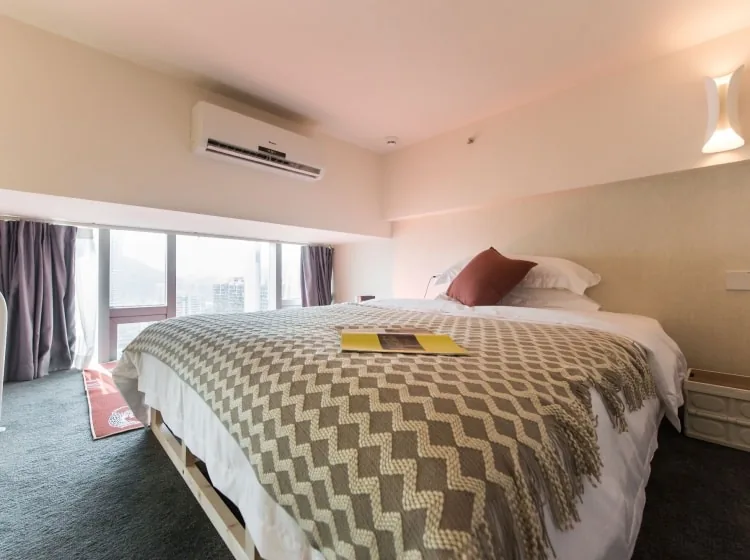 Photo 6 of Expansive Modern 3‑Bedroom | WESU Service Apartment Bagualing, Futian District 92sqm