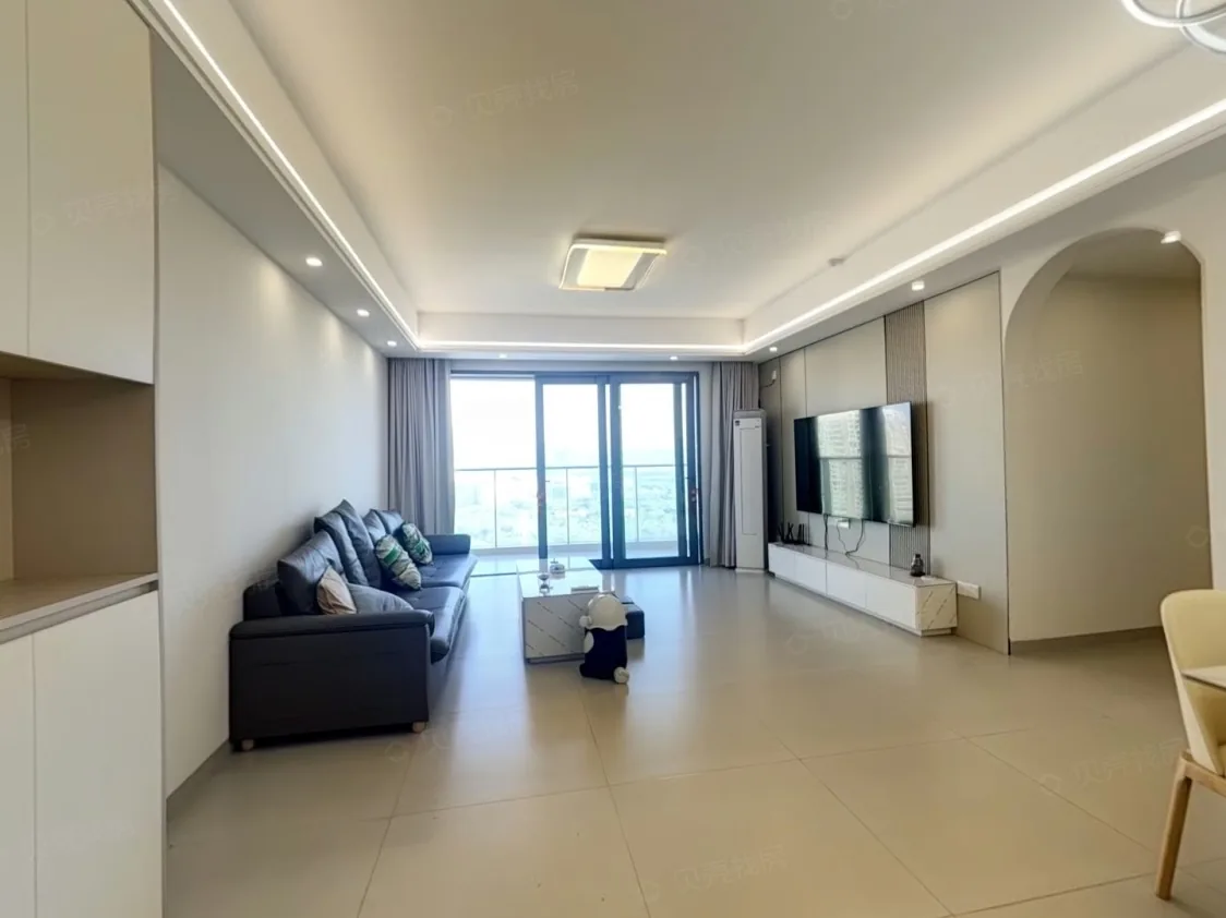 Brand new Futian 3 bedrooms, spacious for 17000 rmb — main photo