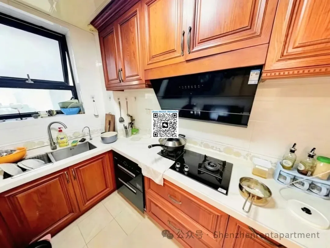Photo 3 of The Peninsula 2 | 178㎡ 4BR 3BA | Low floor | Furnished | ¥15,000/Mth