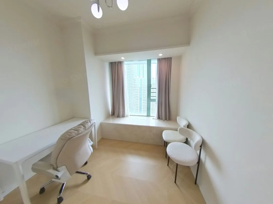 Photo 6 of Spacious High‑End 4‑Bedroom | Gangli Haoyuan 136sqm, Futian District