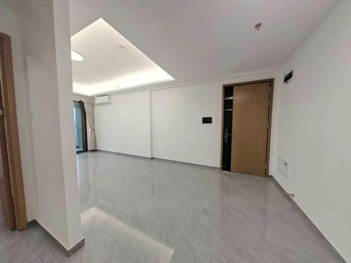 Photo 3 of Minimalist 2-Bedroom 1-Bath Empty Apartment for 6000 rmb