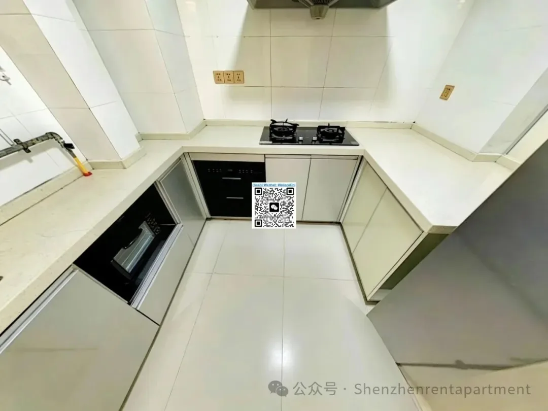 Photo 2 of The Peninsula 2 | 140㎡ | 4BR 2BA | Seaview | Furnished | ¥18,000/Mth