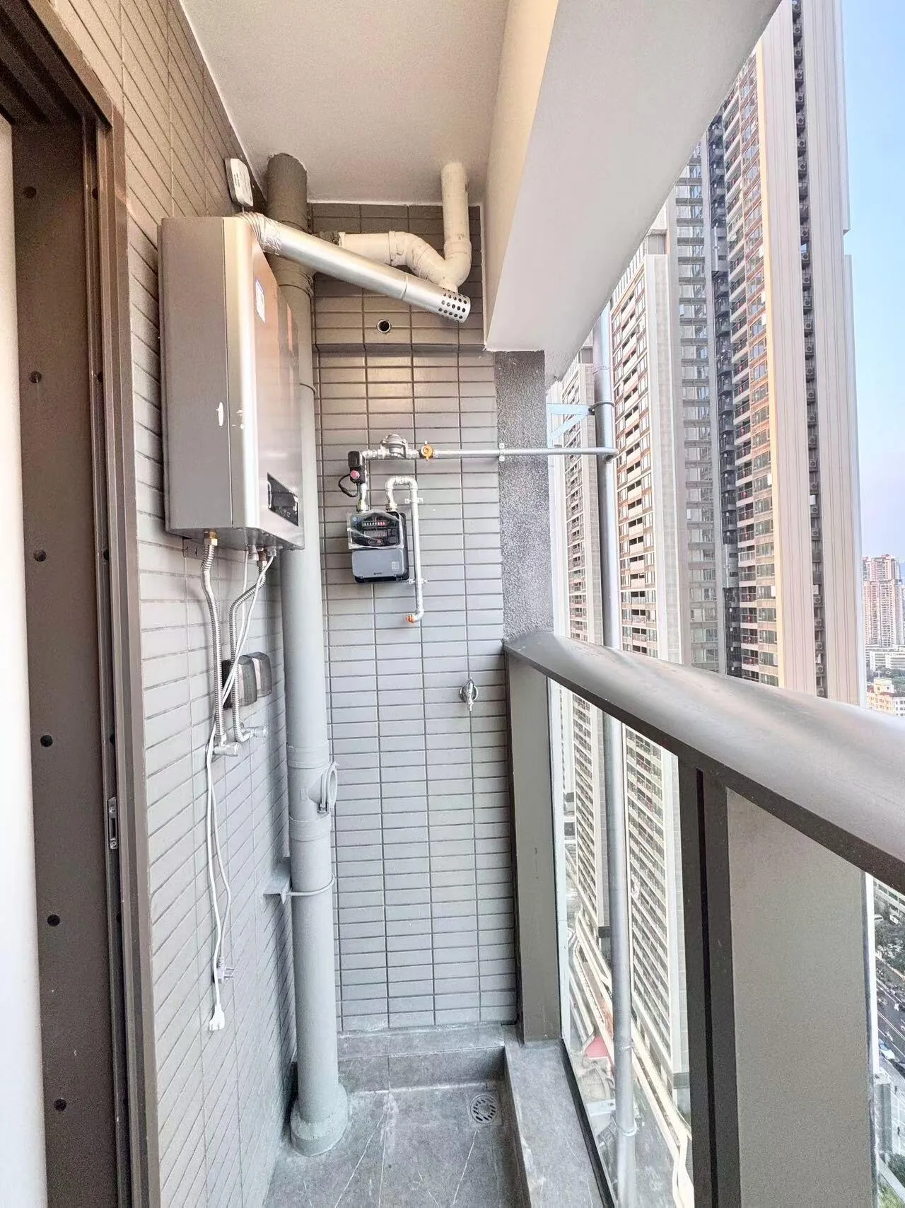 Photo 6 of Bright Studio at Zhongzhou Bay Phase 3 Property Details