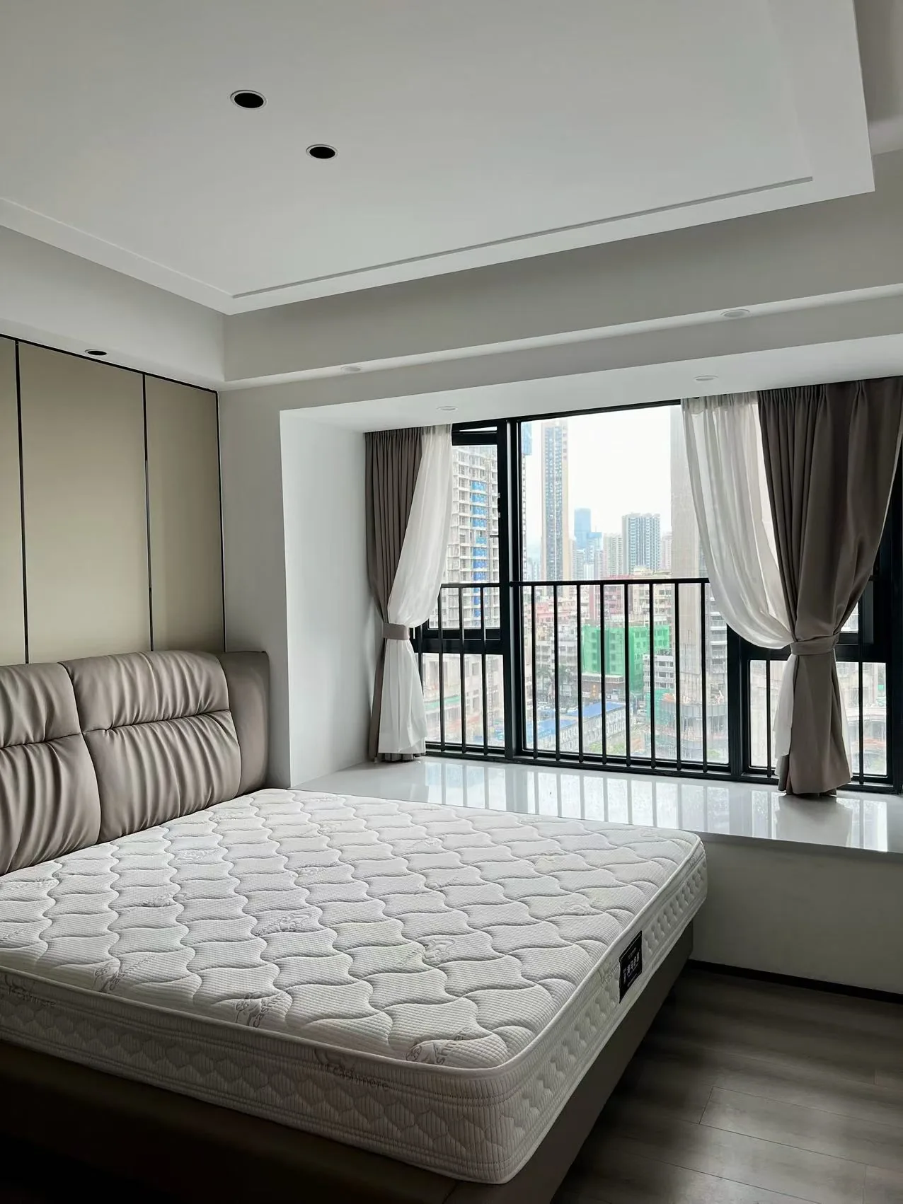 Photo 4 of Zhongzhou Binhai Huafu Phase Unit · 4 Bed 2 Bath · 142 sqm