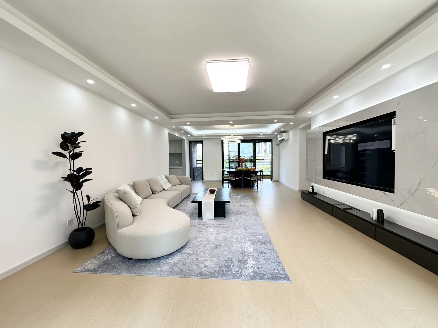 Photo 4 of Futian Clear Water Bay Phase 16, Tower 1,  💰 Rent: ¥38,000/month