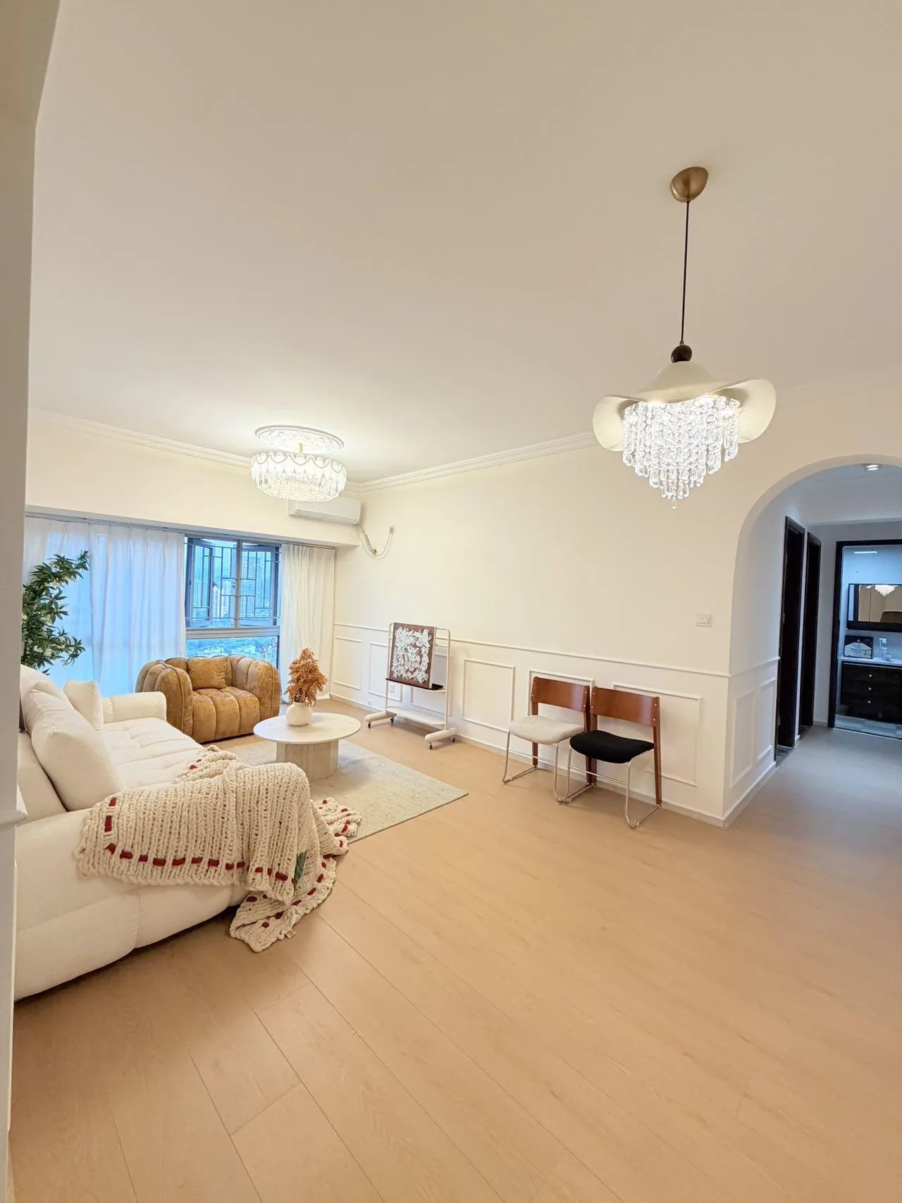 Photo 3 of Charming Cream-Style 2-Bedroom Residence at Gangxia City