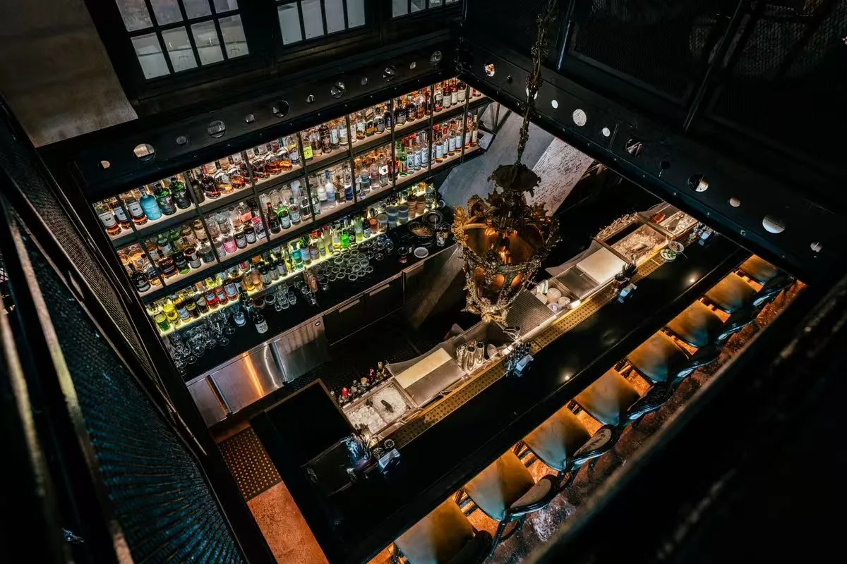 Obsidian Bar: Forged in Shenzhen, Rising Through Asia