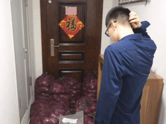 A ton of onions for your ex? Chinese gift taboos
