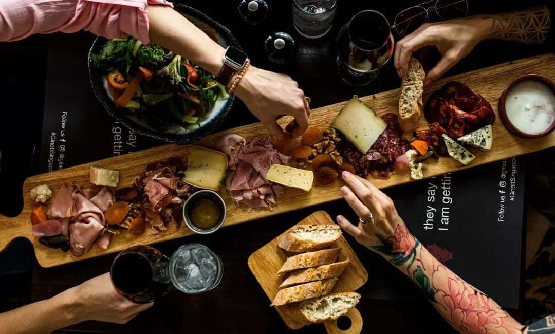 The Clubhouse Launches its New A La Carte Menu This Month!