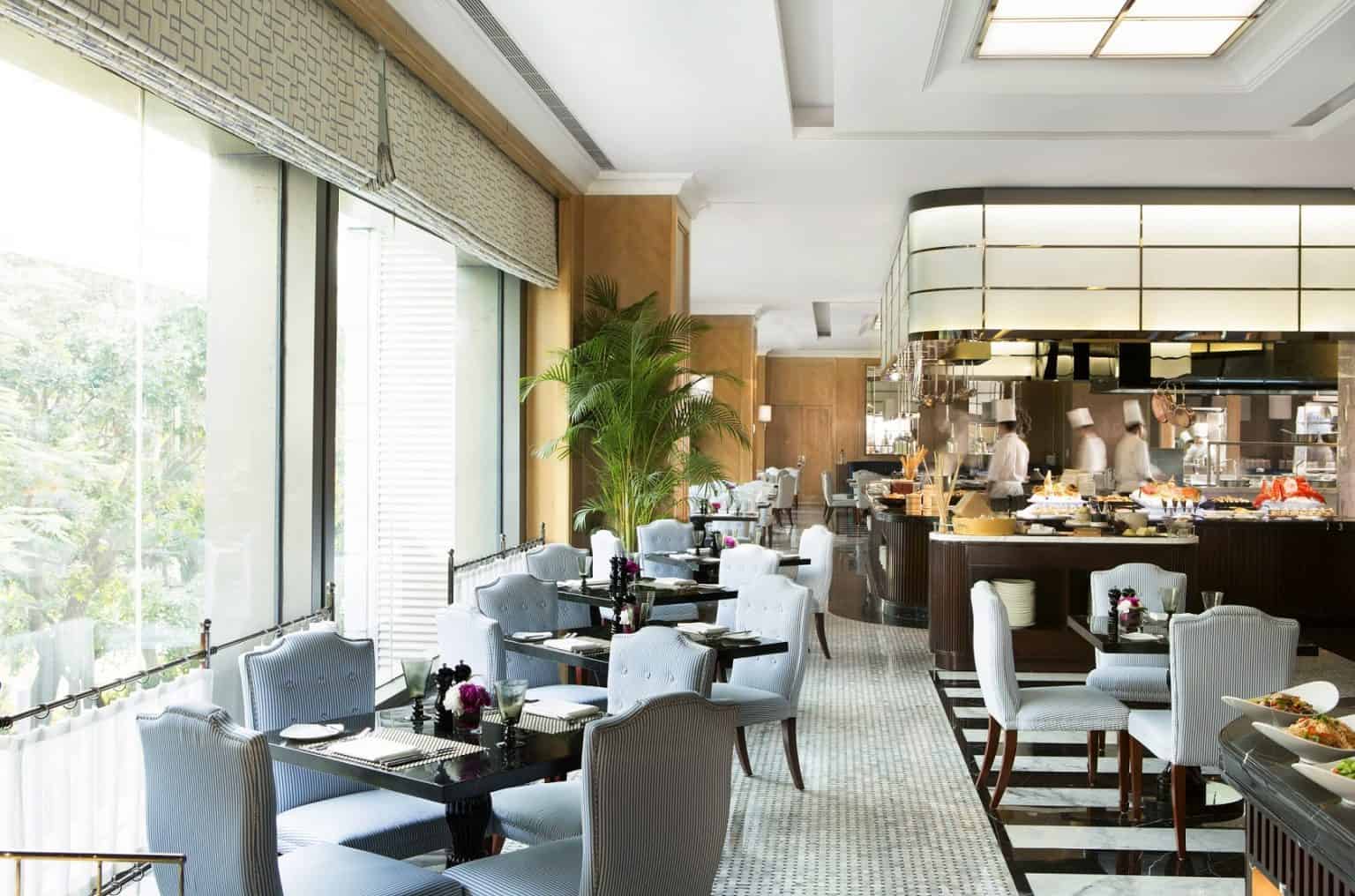 A Sophisticated Dinner Buffet at Silk