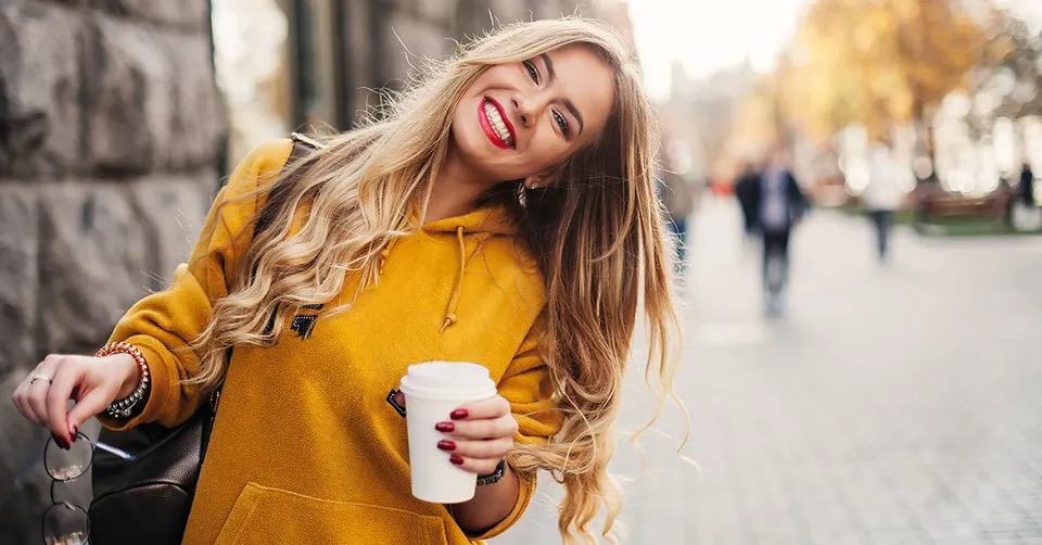 8 Benefits of Teeth Whitening That Are Life-Changing 8个改变人生的牙齿美白的好处