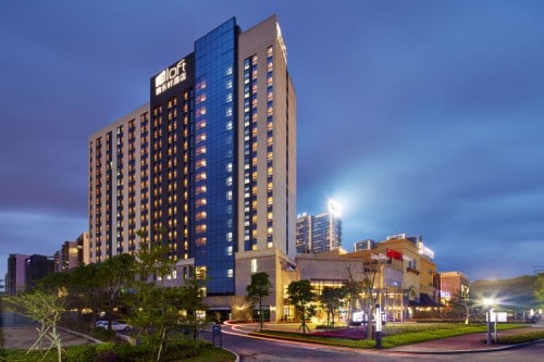 An Easy, Inexpensive, Local Hotel Experience!
