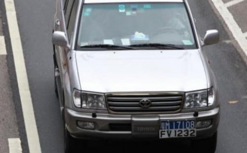 Cross-border Licence Plates Go for a Million Yuan on Black Market