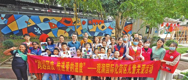 Kids Painting in LongHua: Expats Volunteering in Shenzhen
