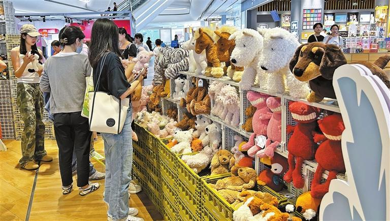 Jellycat and Why Chinese Youth are Rushing to Buy Them