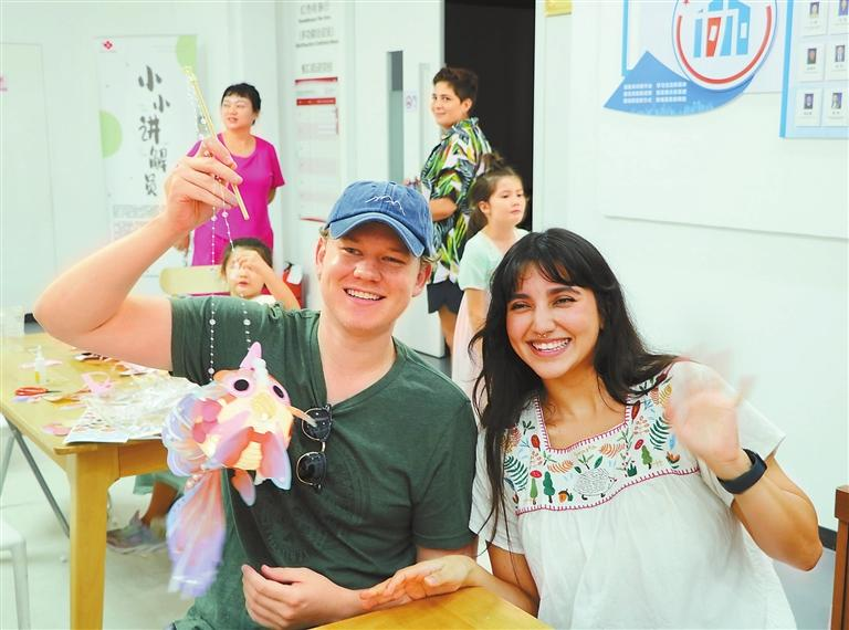 Handmade Mid-Autumn Festival Lantern Making Activity for Expats Held by MSCE